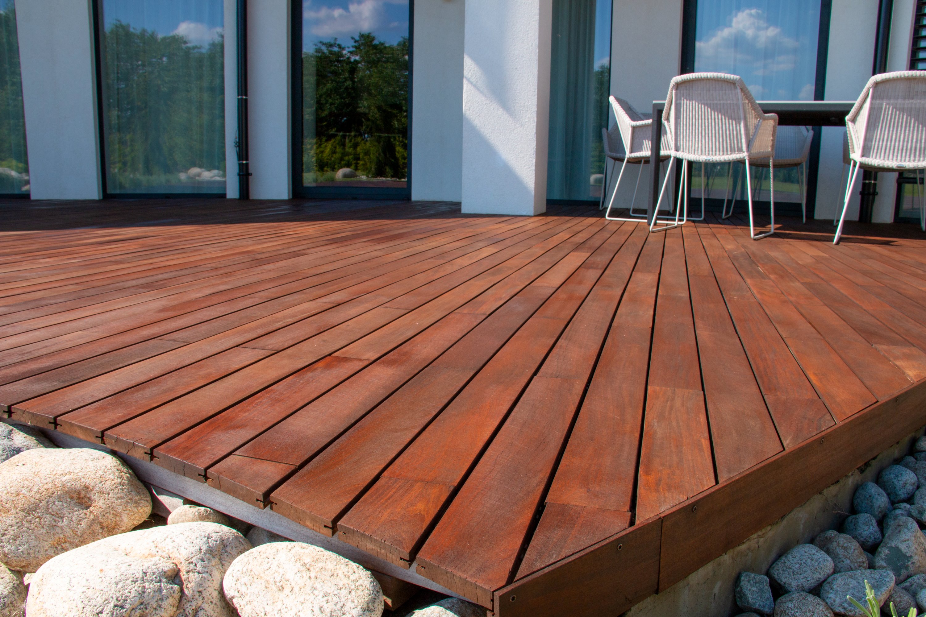 Pool deck builder Southern Highlands NSW — Merbau hardwood pool surrounds